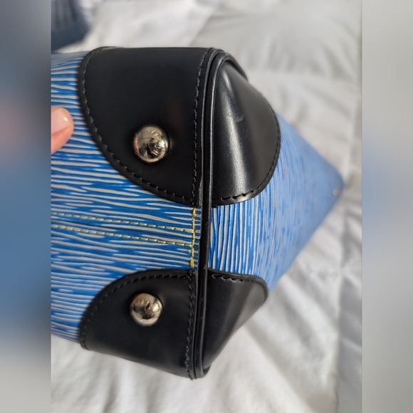 Authentic Louis Vuitton Denim Epi Leather Phenix PM Shoulder Bag - Picture 16 of 16